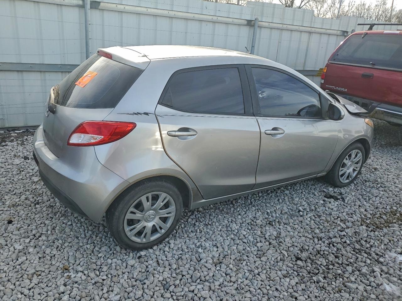 Mazda 2 Image 3