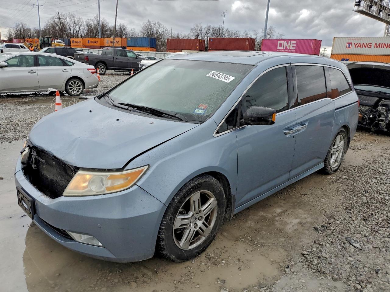 Honda Odyssey Touring Image 1