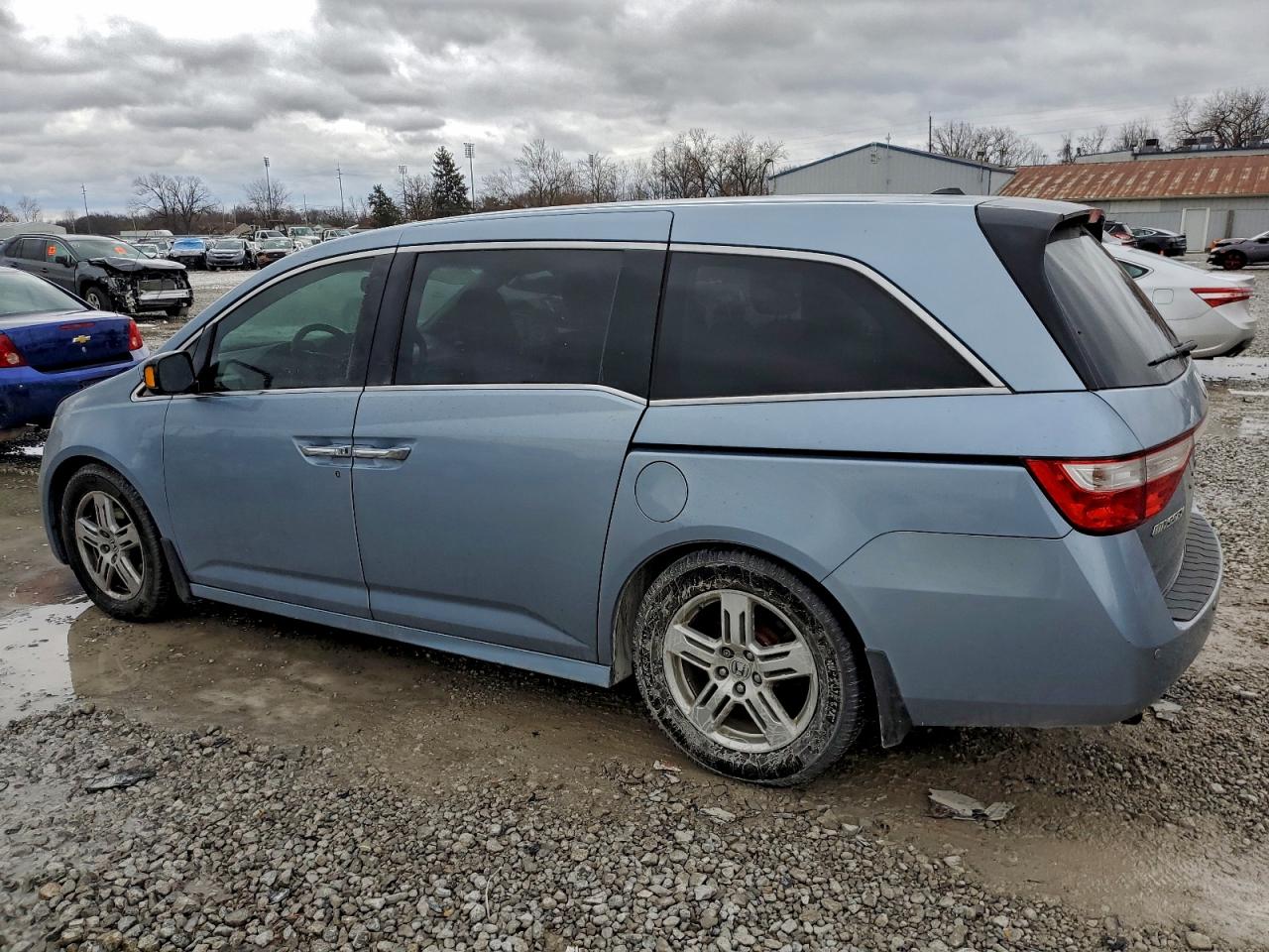 Honda Odyssey Touring Image 3