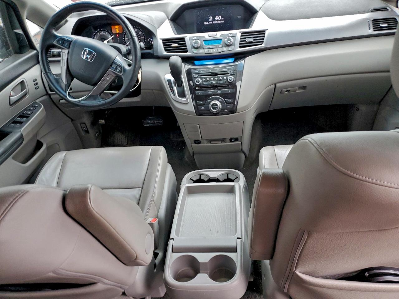 Honda Odyssey Touring Image 5