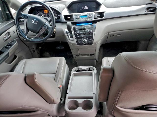 Honda Odyssey Touring Image 5
