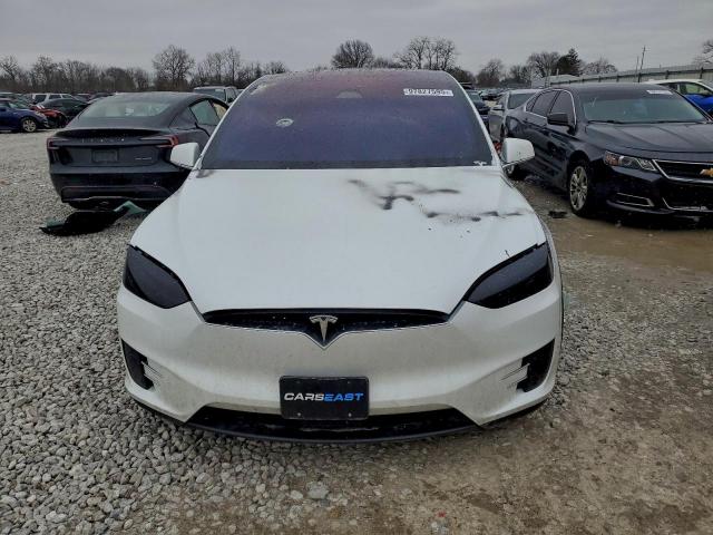 Tesla Model X Image 8