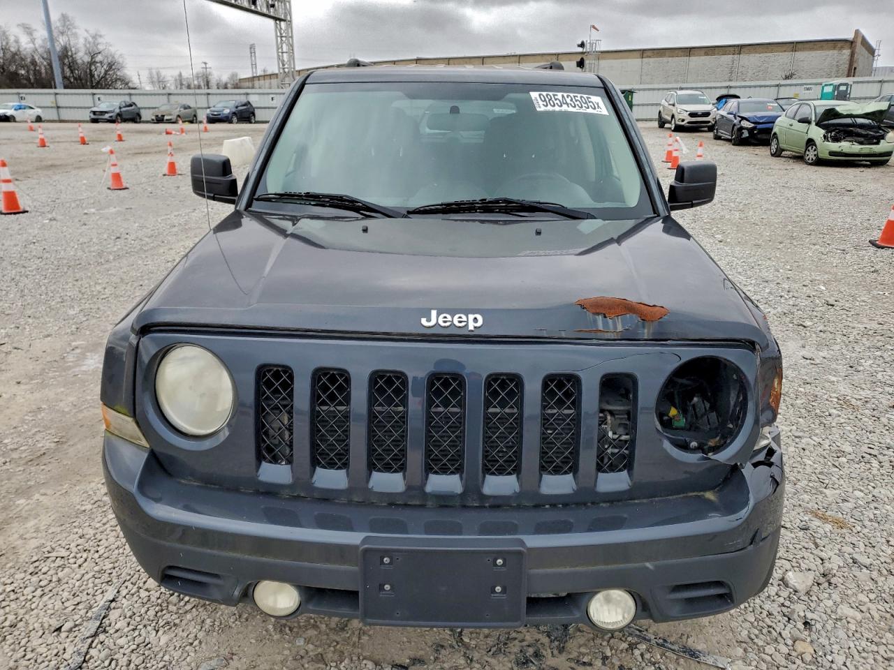 Jeep Patriot Sport Image 5