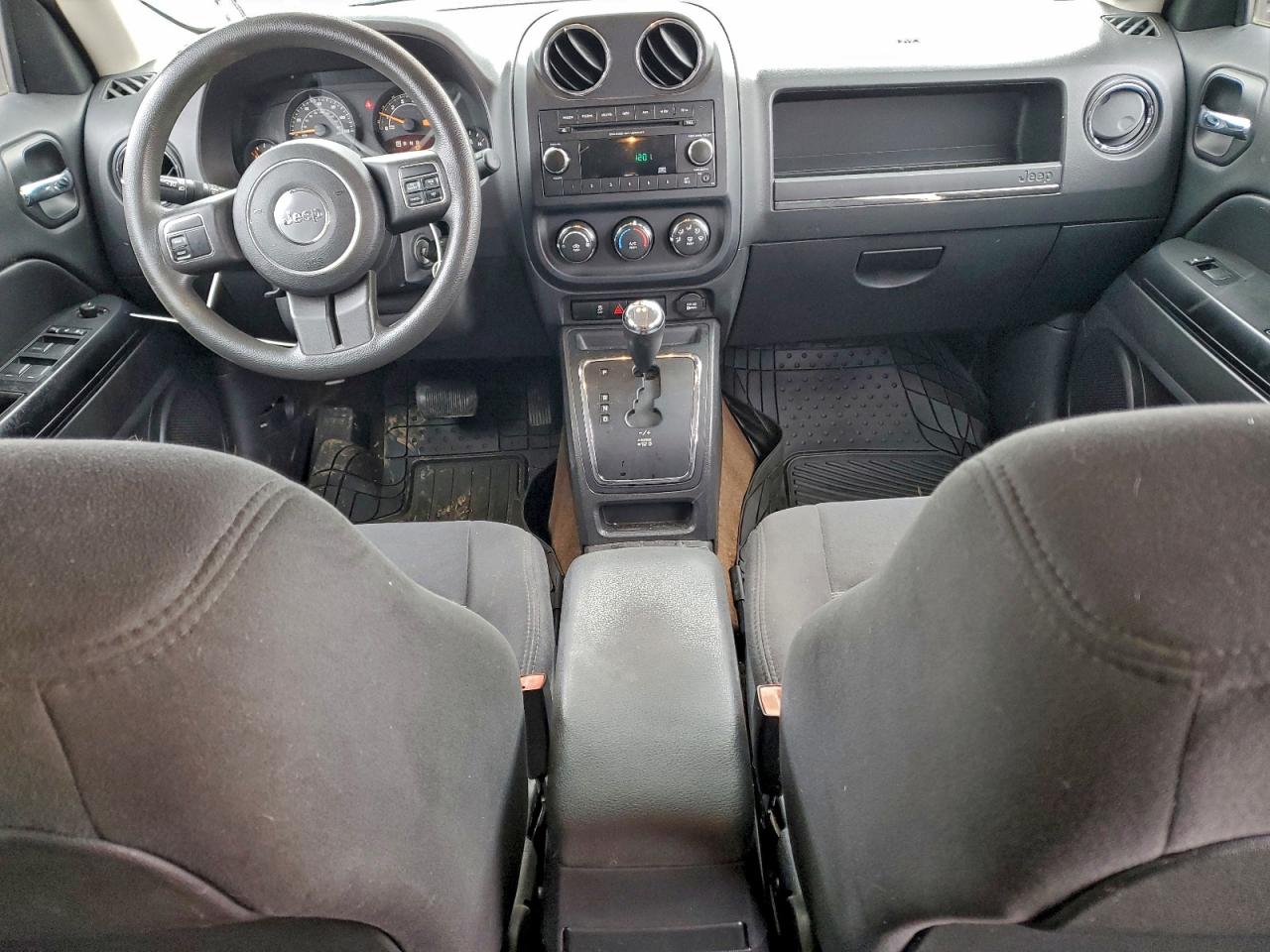 Jeep Patriot Sport Image 8