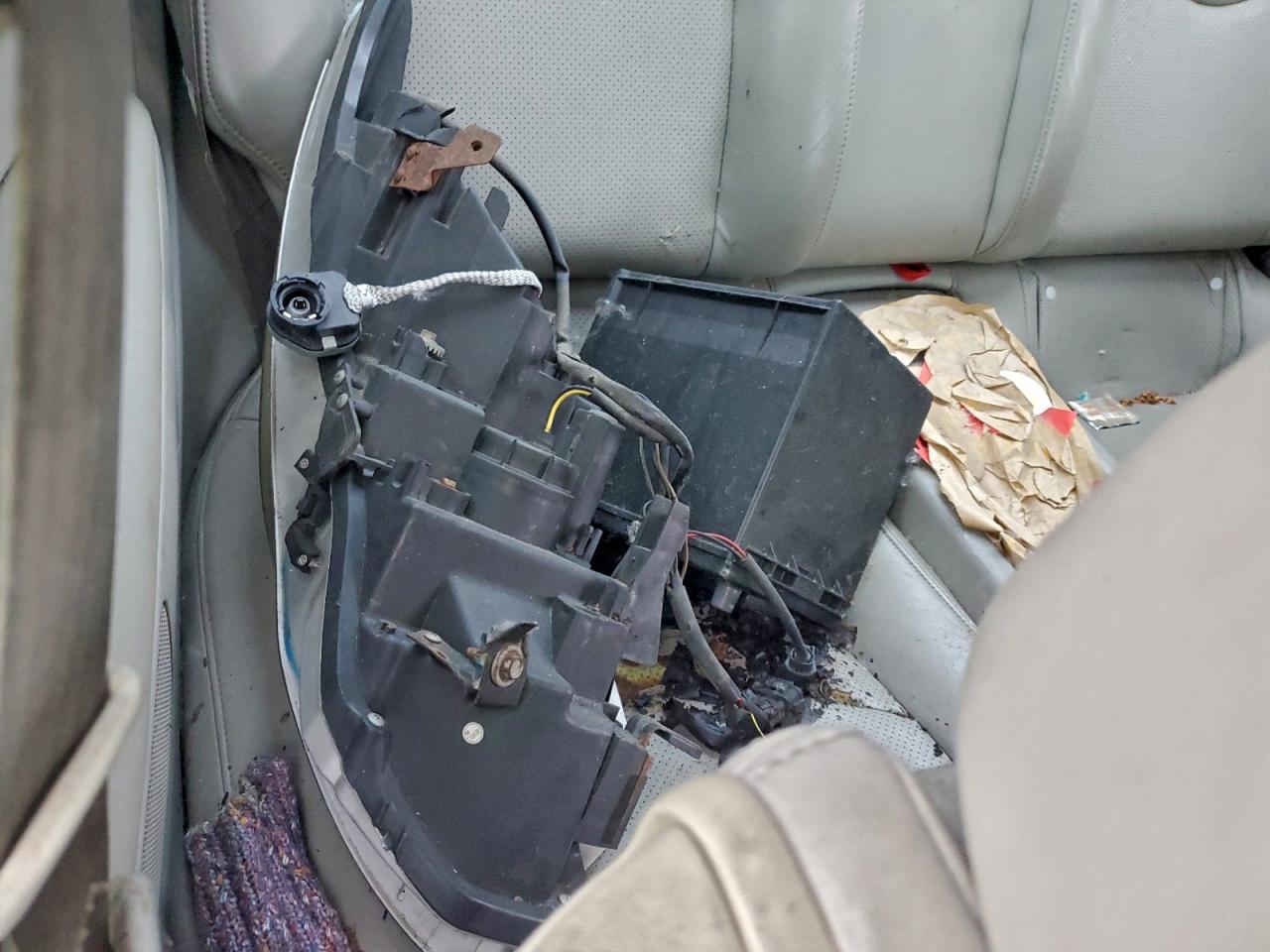 INFINITI G37 Base Image 8