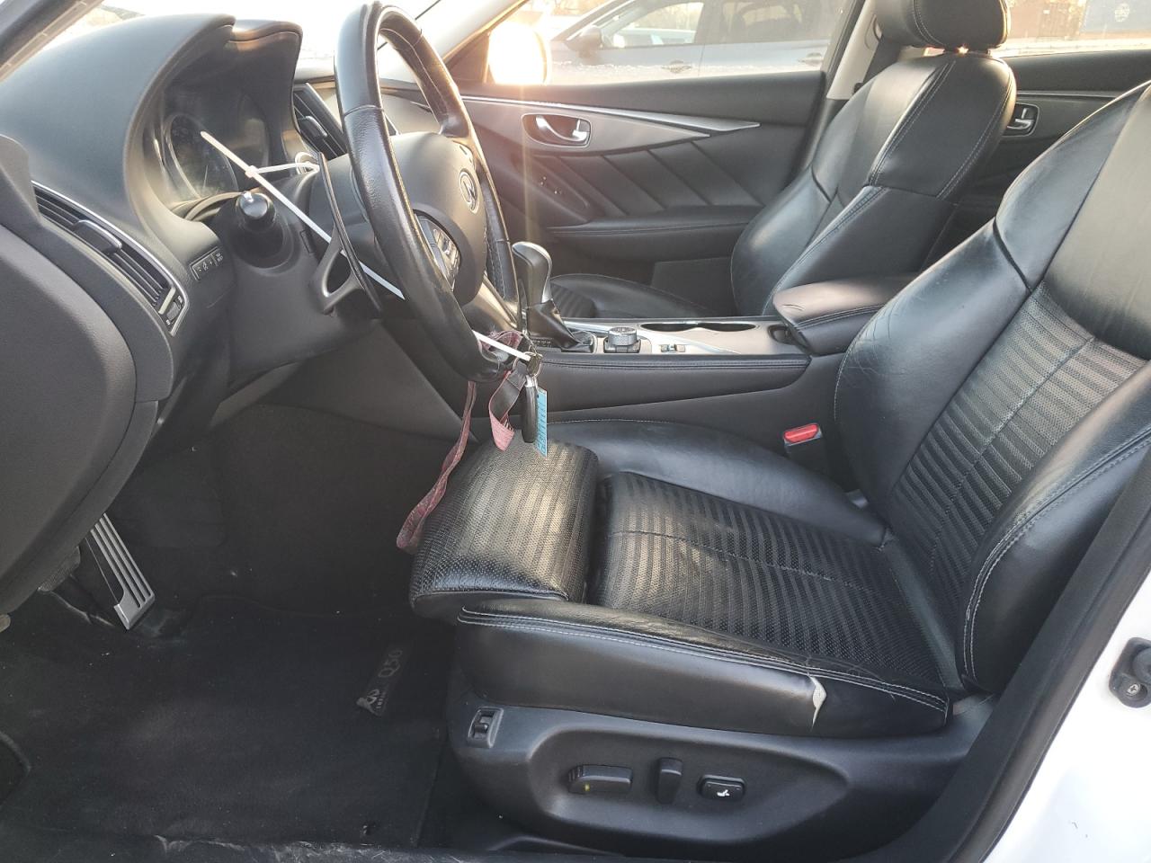 INFINITI Q50 Base Image 10