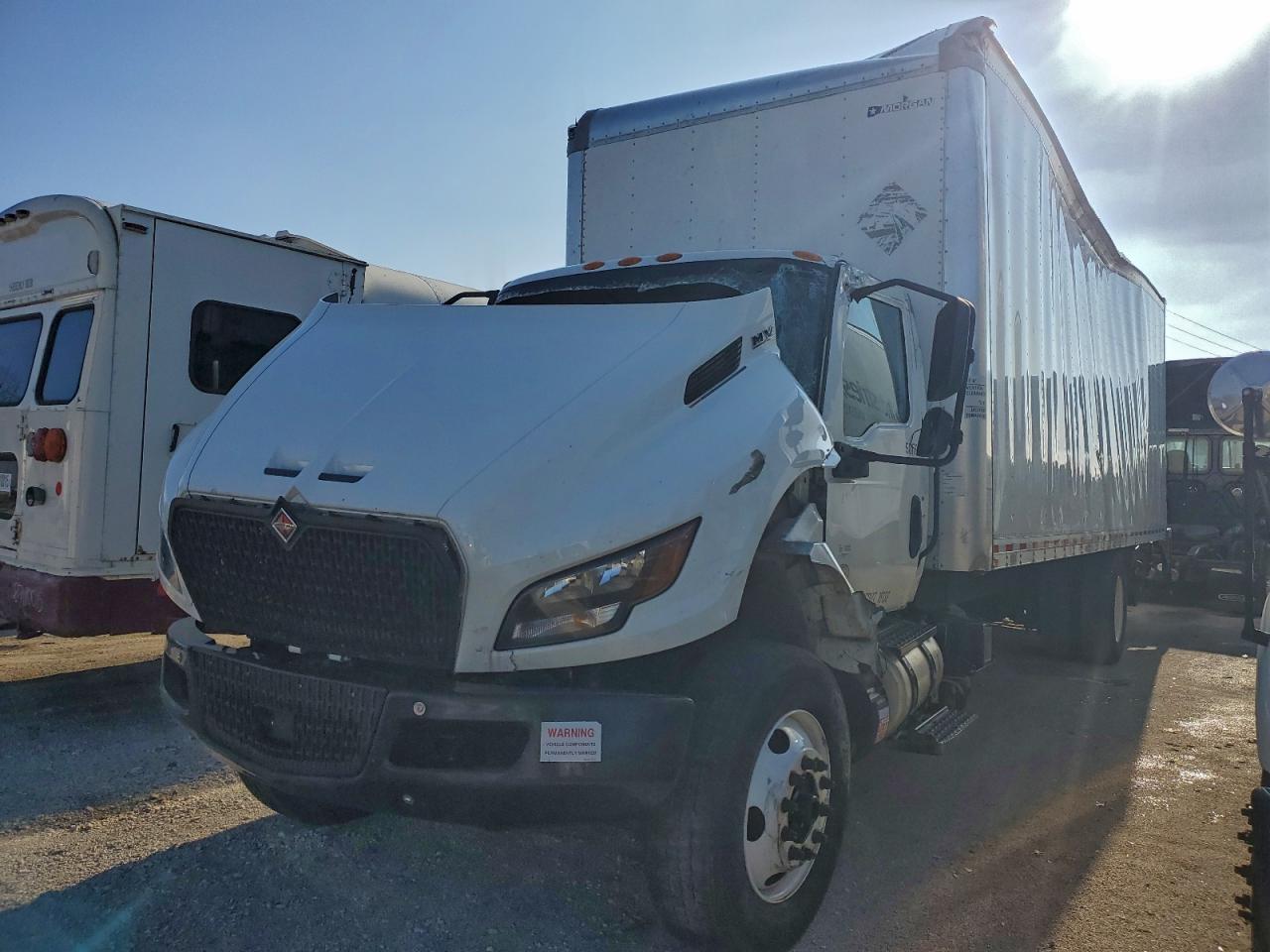 International Mv607 Image 2