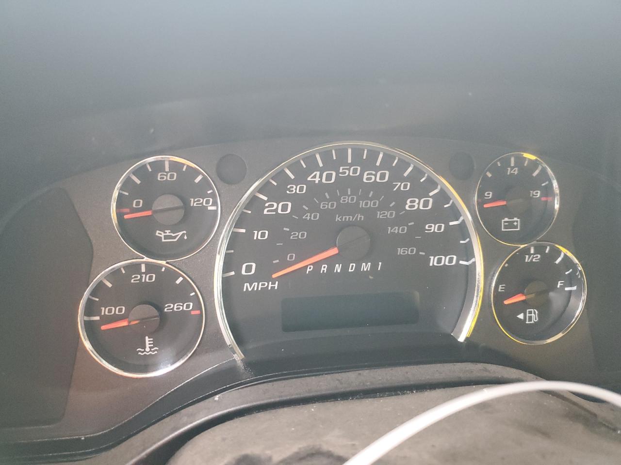 GMC Savana Cutaway G3500 Image 10