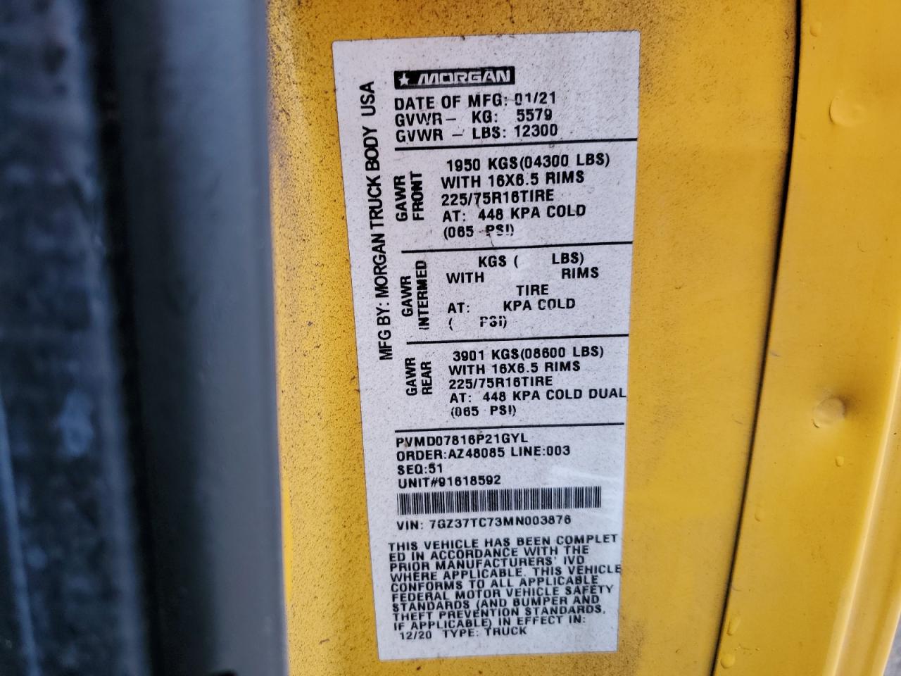 GMC Savana Cutaway G3500 Image 11