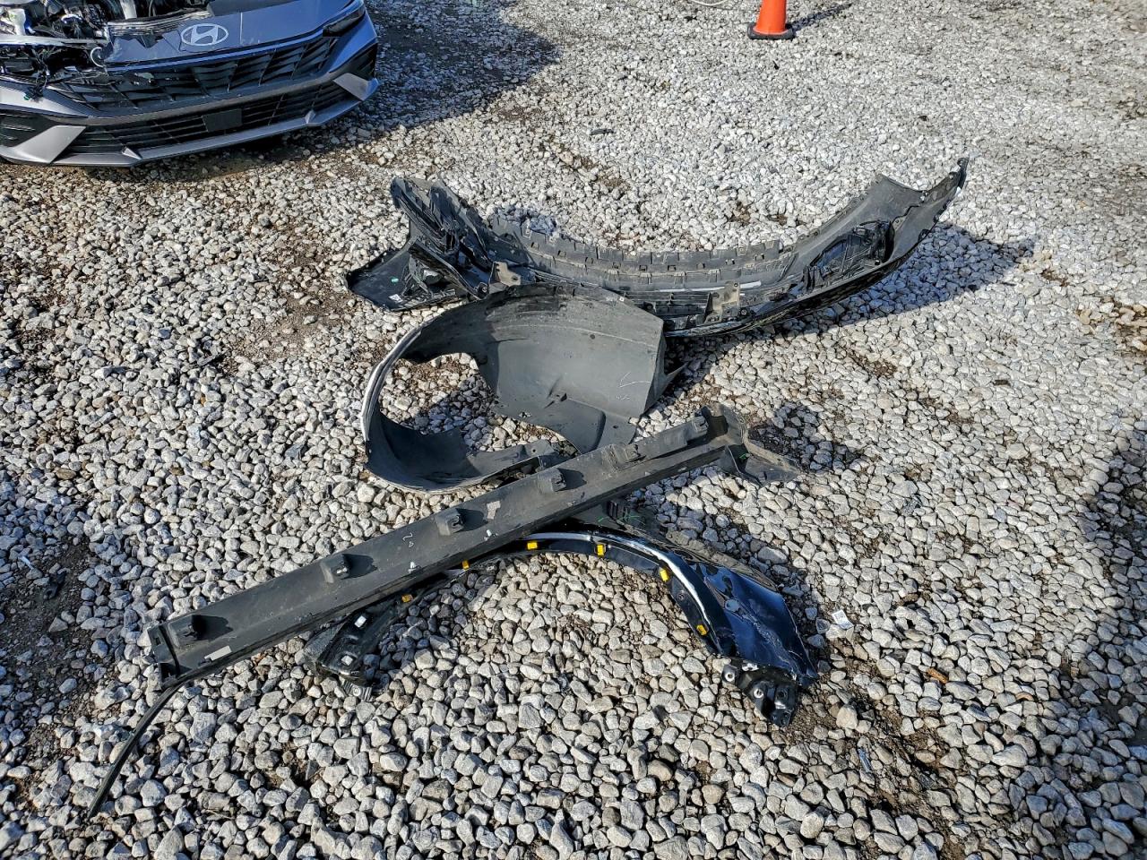 Buick Encore Essence Image 11