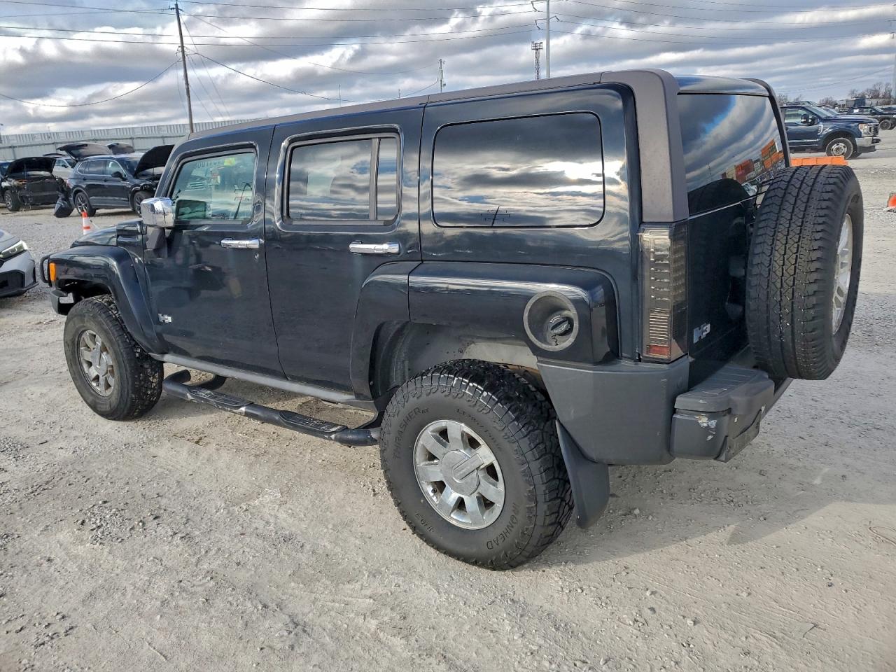 HUMMER H3 Image 12