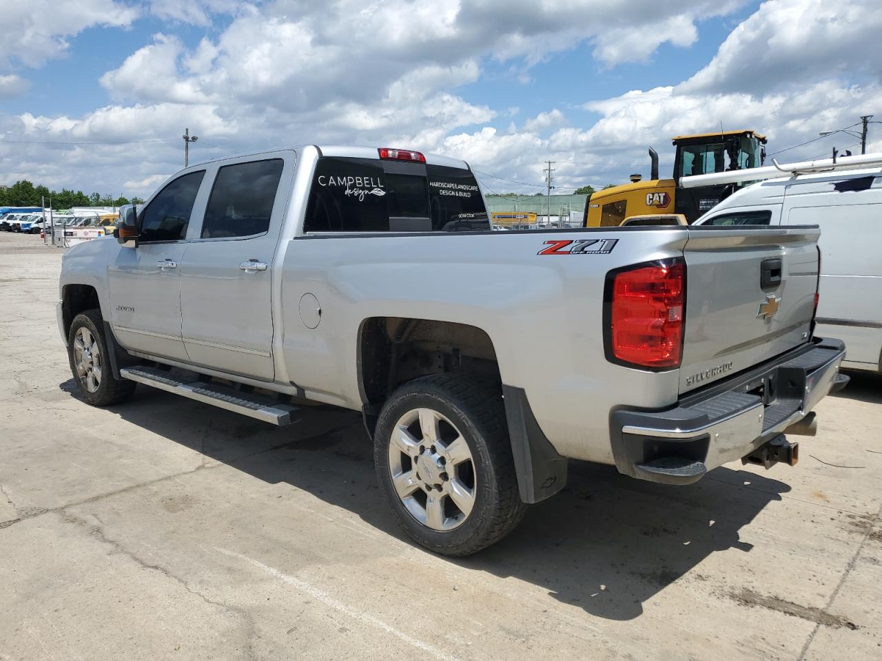 Chevrolet Silverado K2500 Heavy Duty Ltz Image 2