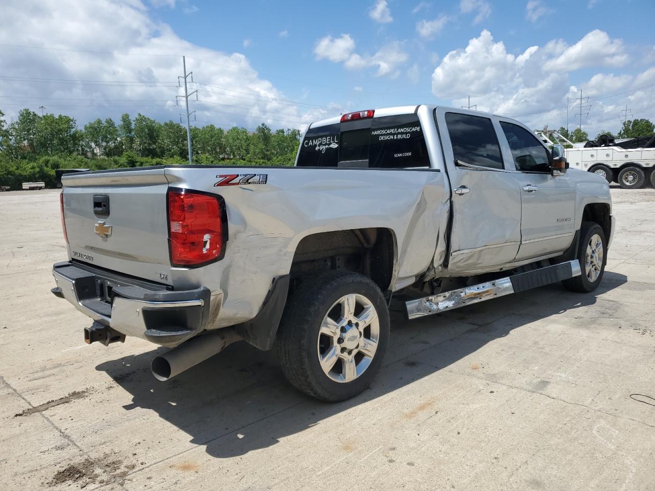 Chevrolet Silverado K2500 Heavy Duty Ltz Image 4