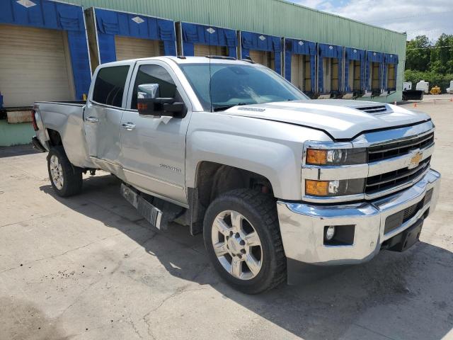 Chevrolet Silverado K2500 Heavy Duty Ltz Image 3
