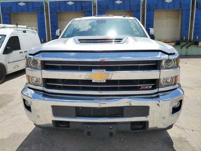 Chevrolet Silverado K2500 Heavy Duty Ltz Image 7