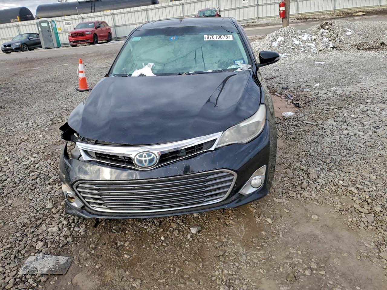 Toyota Avalon Hybrid Image 7