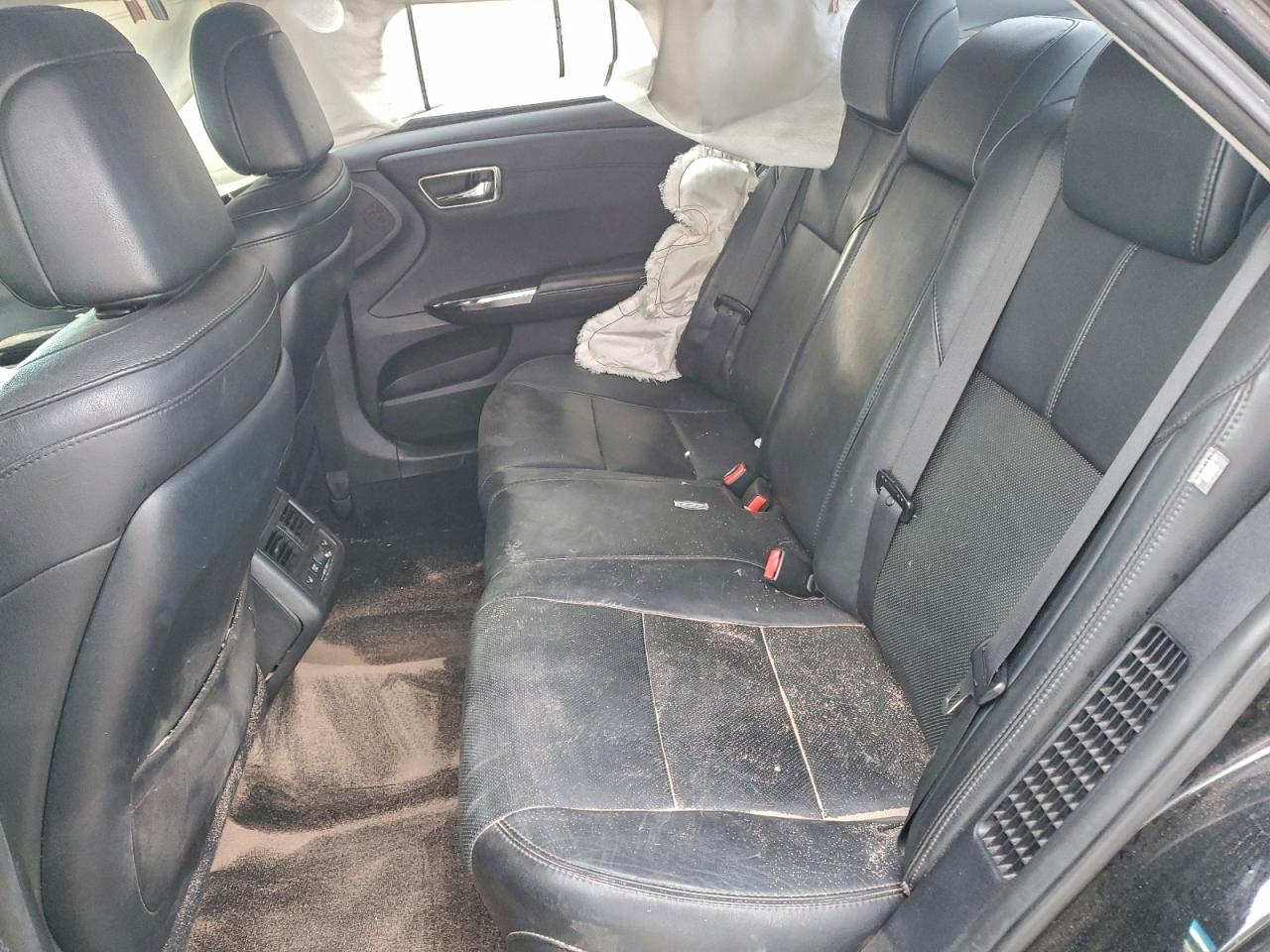 Toyota Avalon Hybrid Image 6