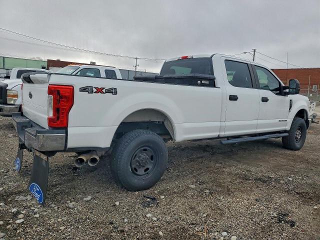 Ford F-250 Super Duty Image 11