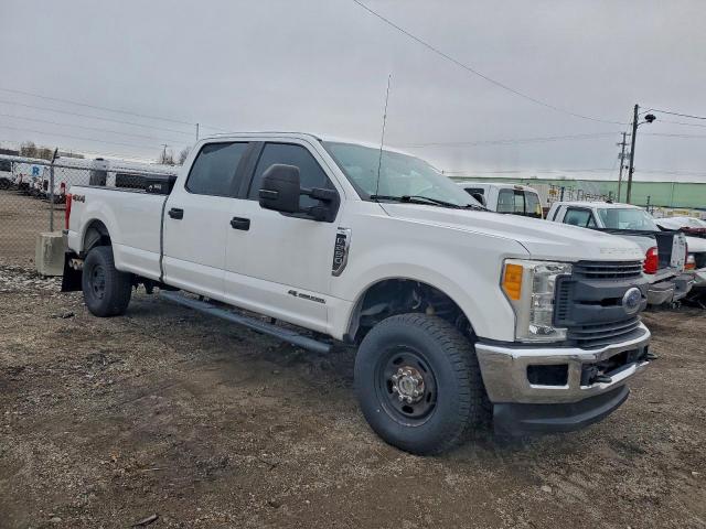 Ford F-250 Super Duty Image 4