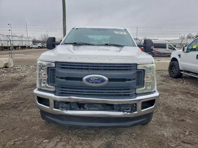 Ford F-250 Super Duty Image 2