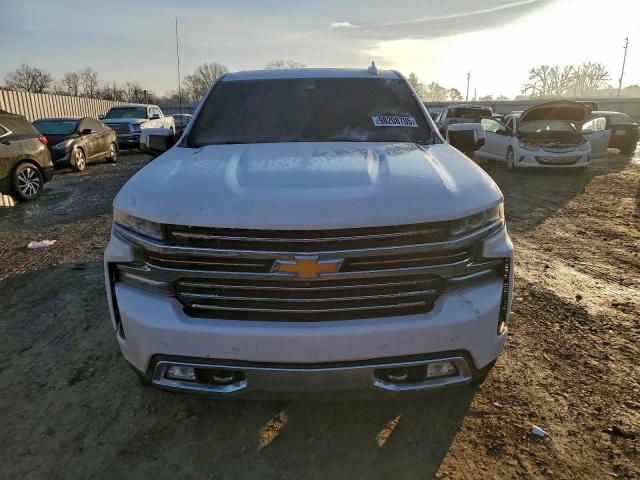 Chevrolet Silverado K1500 High Country Image 3