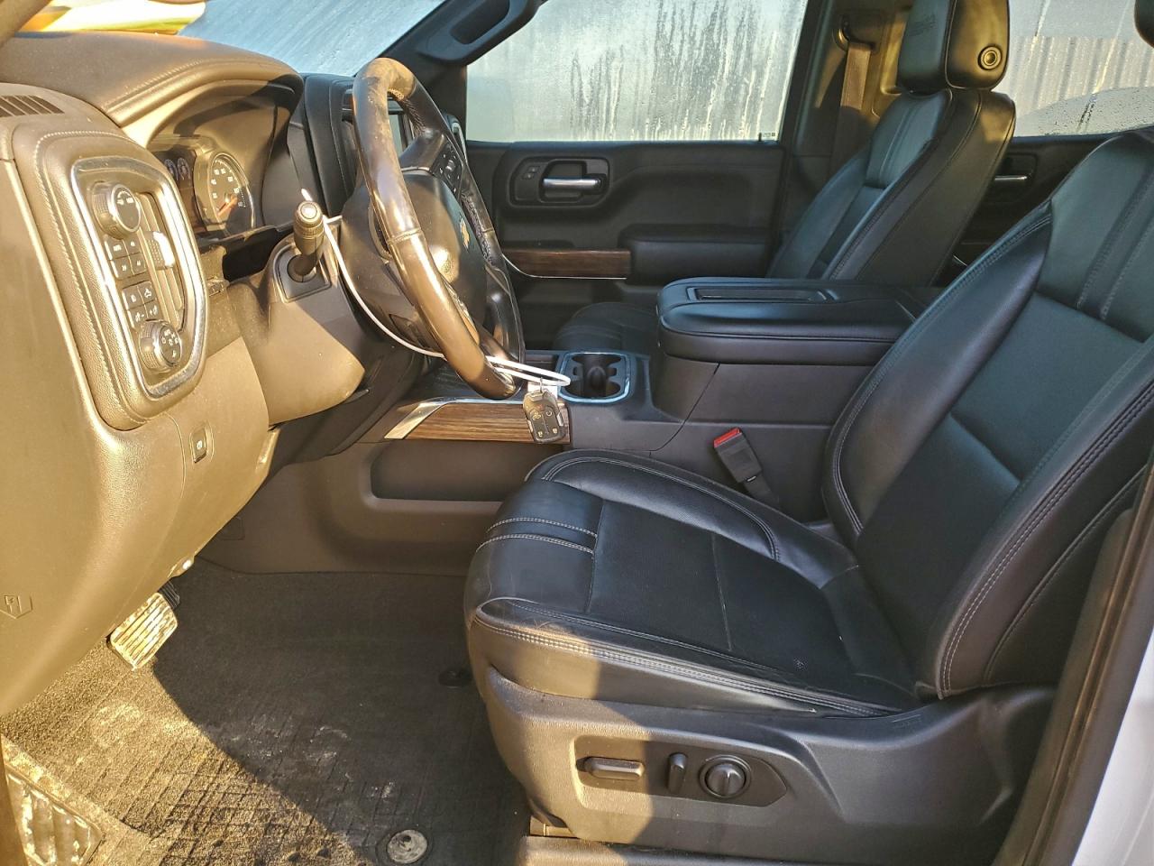 Chevrolet Silverado K1500 High Country Image 9