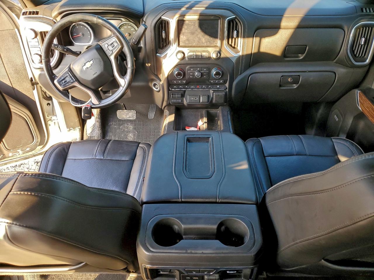 Chevrolet Silverado K1500 High Country Image 6