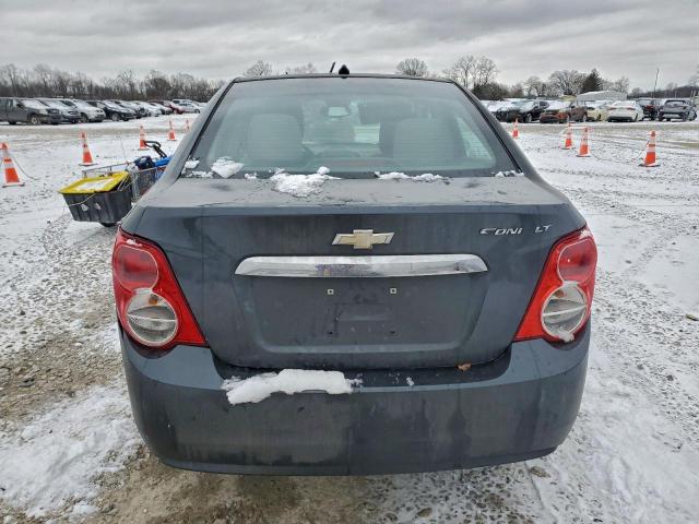 Chevrolet Sonic Lt Image 8