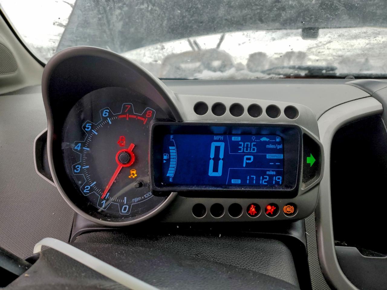 Chevrolet Sonic Lt Image 6