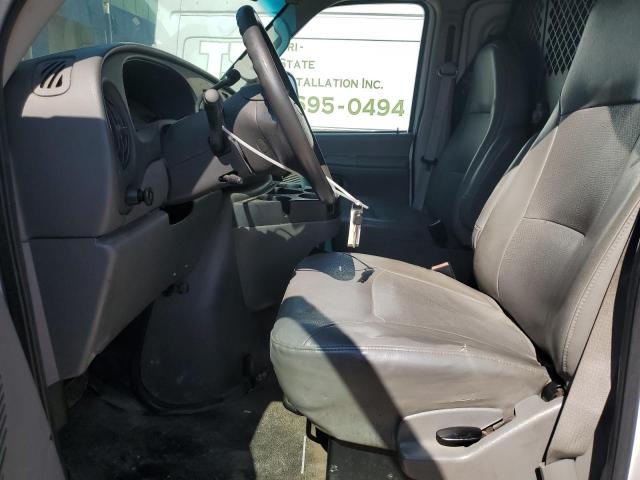 Ford Econoline E250 Van Image 10