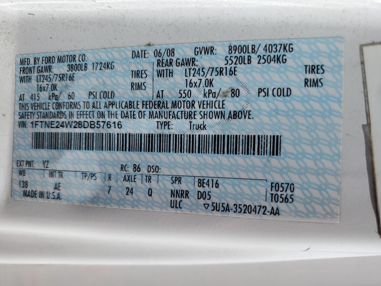 Ford Econoline E250 Van Image 8