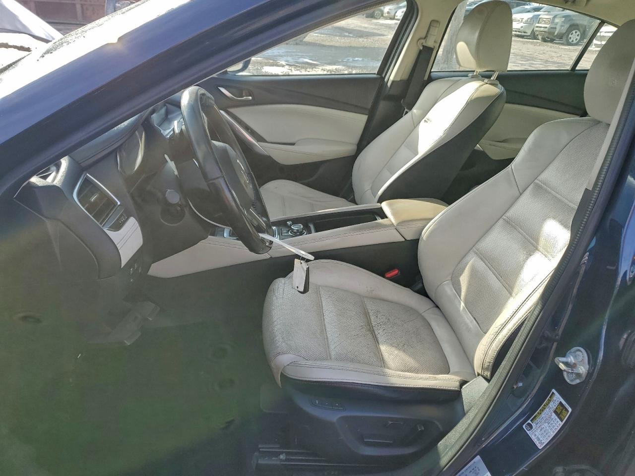 Mazda 6 Grand Touring Image 4