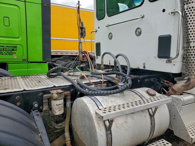 Kenworth Constructi T880 Image 10