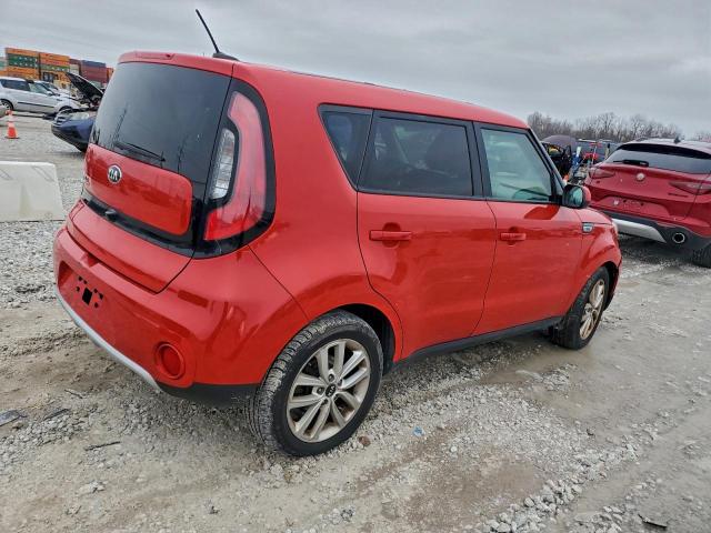 Kia Soul + Image 10