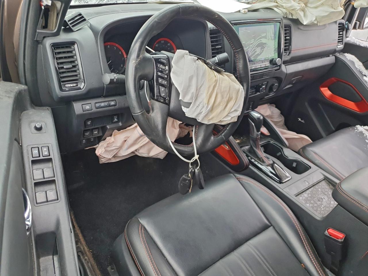 Nissan Frontier S Image 7