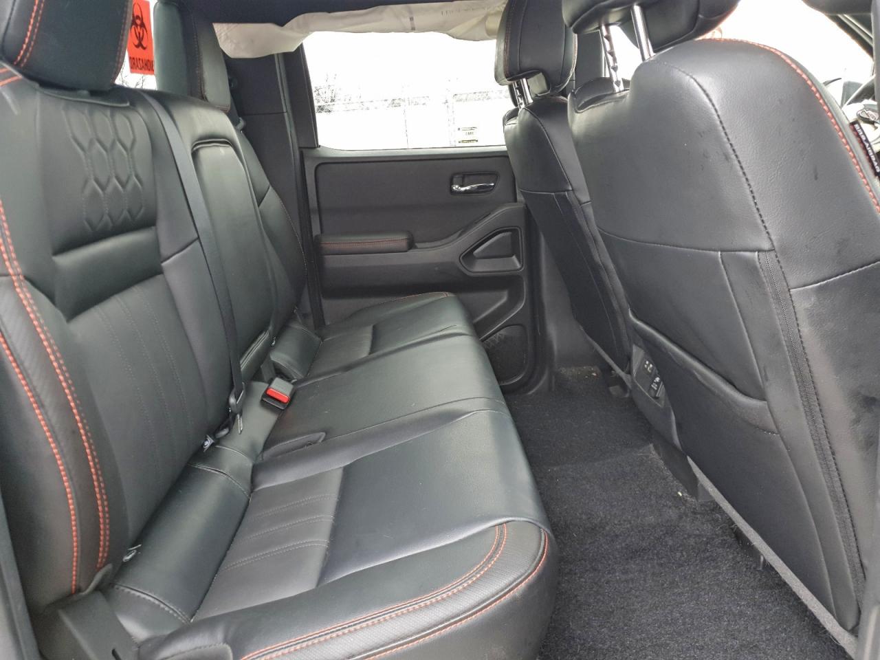 Nissan Frontier S Image 6