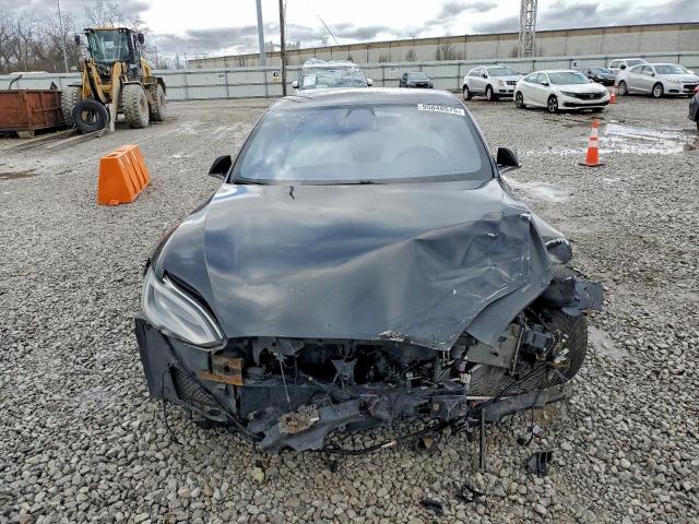 Tesla Model S Image 2