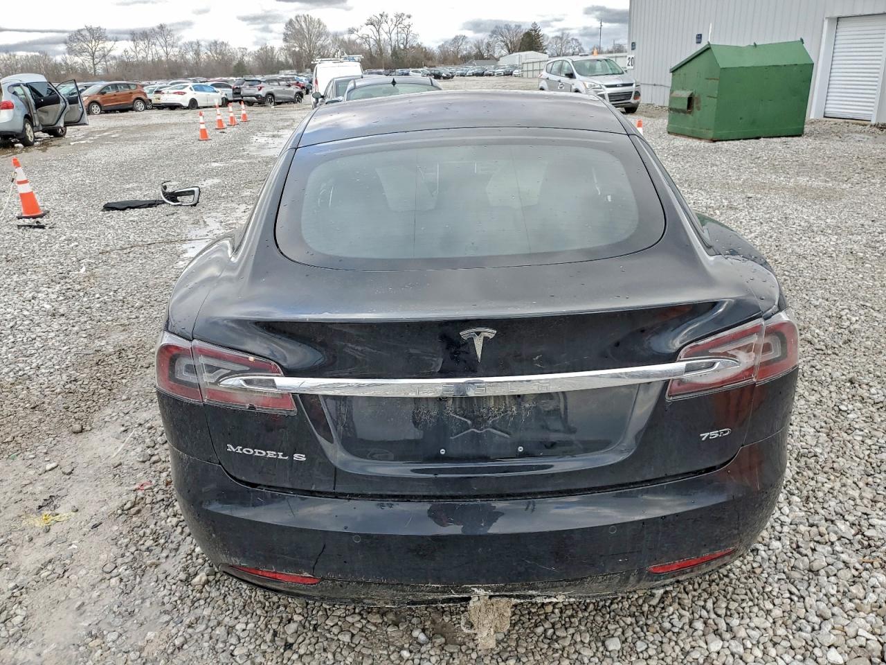 Tesla Model S Image 10