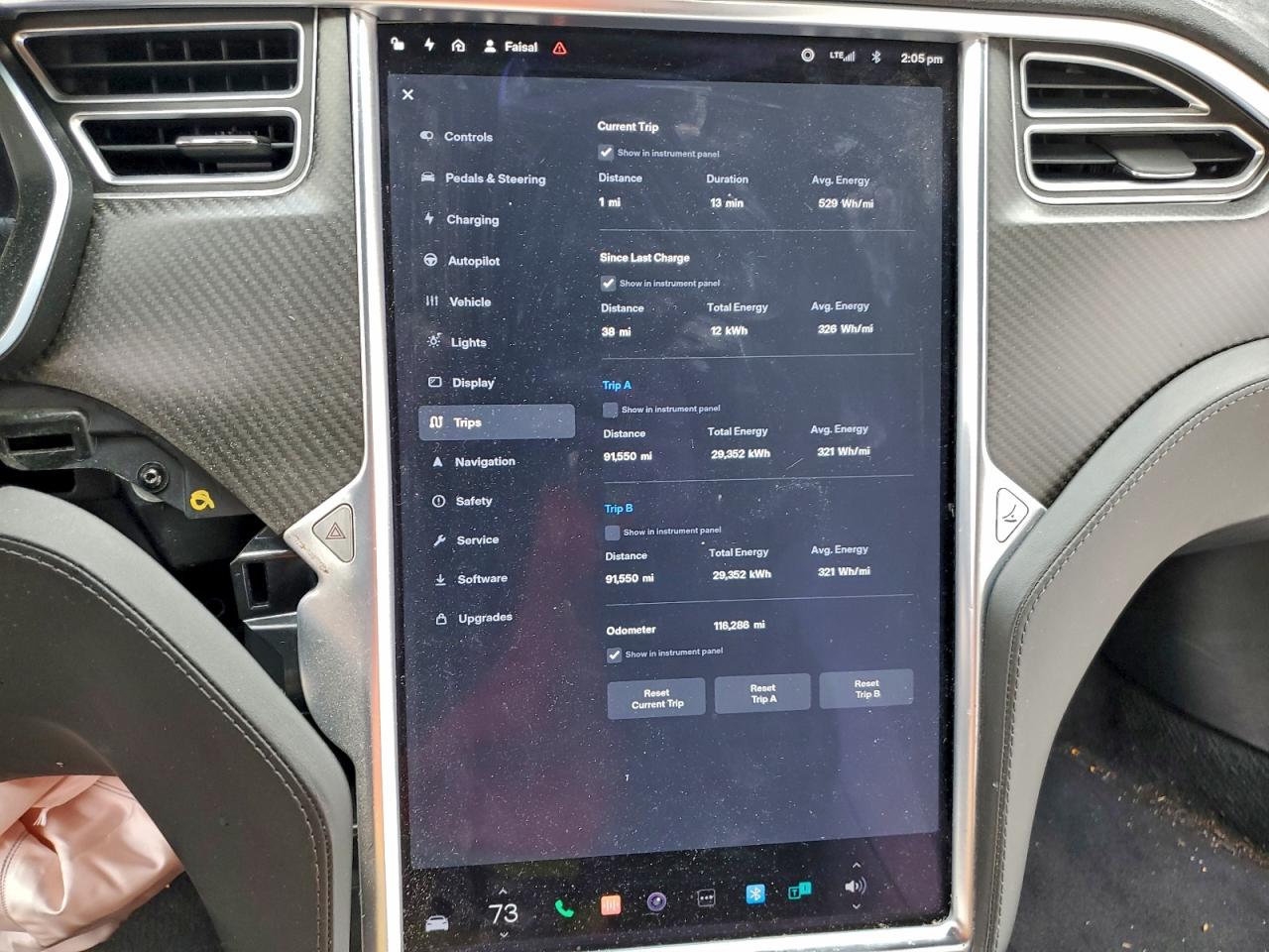 Tesla Model S Image 9