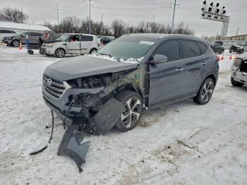  Salvage Hyundai TUCSON