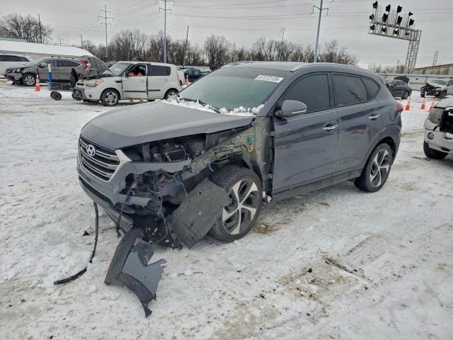  Salvage Hyundai TUCSON