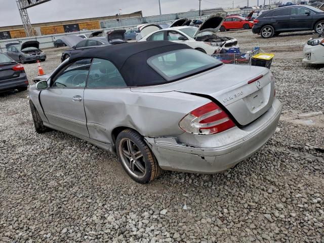 Mercedes-Benz Clk-class 320 Image 8