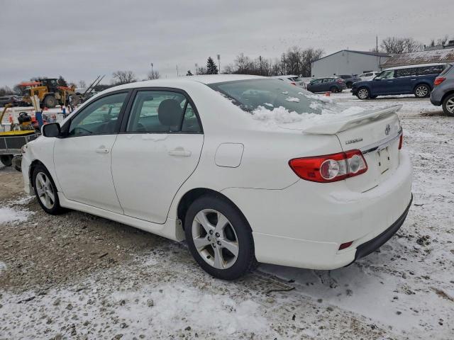 Toyota Corolla Base Image 2