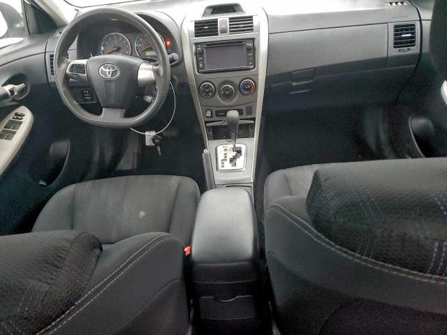 Toyota Corolla Base Image 11