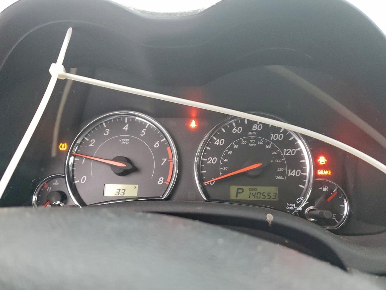 Toyota Corolla Base Image 10