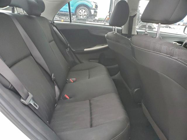 Toyota Corolla Base Image 8