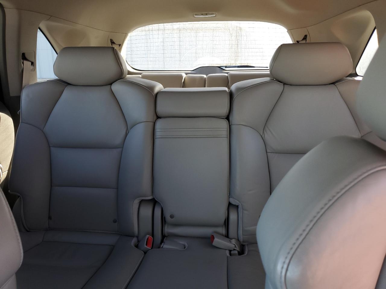 Acura MDX Image 9