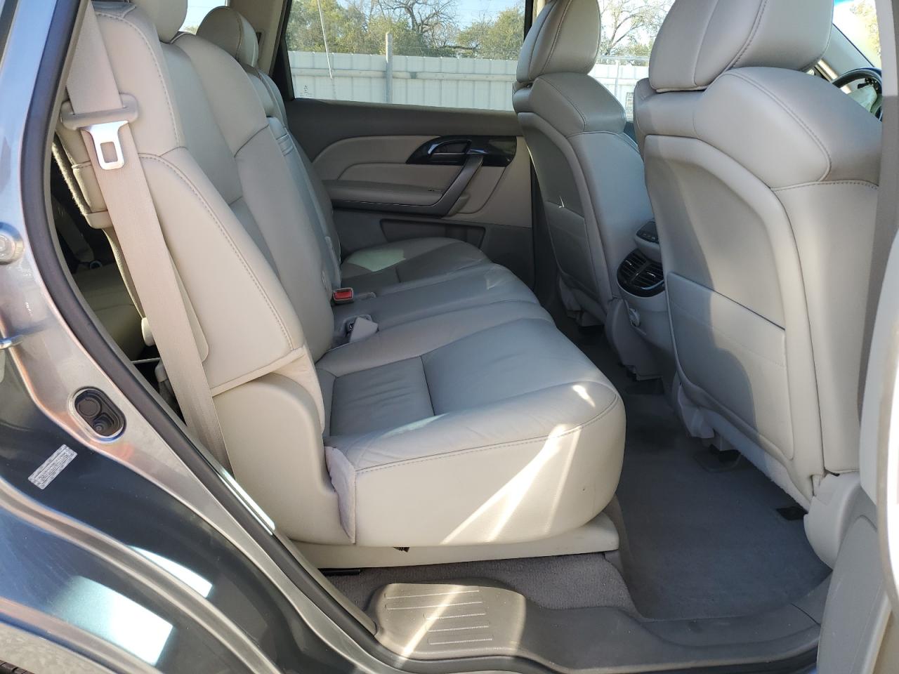 Acura MDX Image 10
