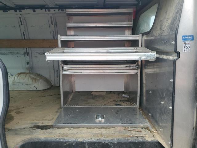 Chevrolet Express Image 9