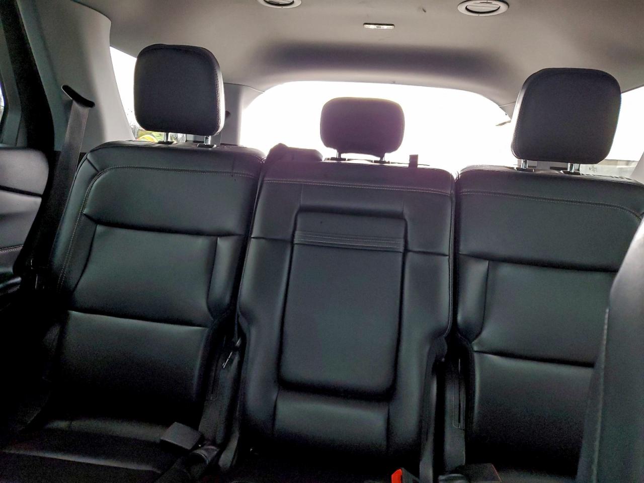 Ford Explorer Xlt Image 13